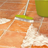 منظف تيراكوتا شديد القوة